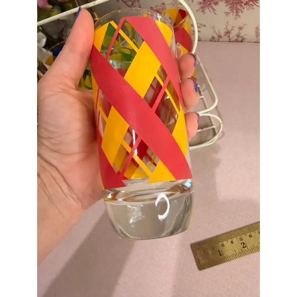 Vintage set of 8 midcentury glasses‎ cups multicolor argyle w/ wire holder caddy